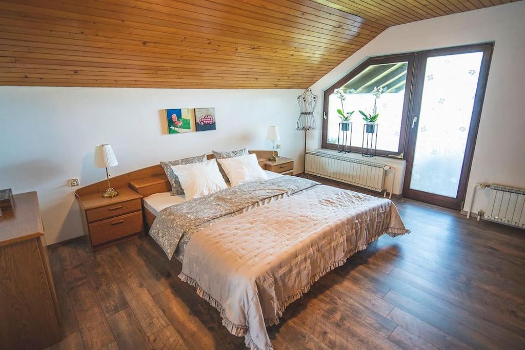 Apartma Zupelefski Raj Kapele Eksteriør billede